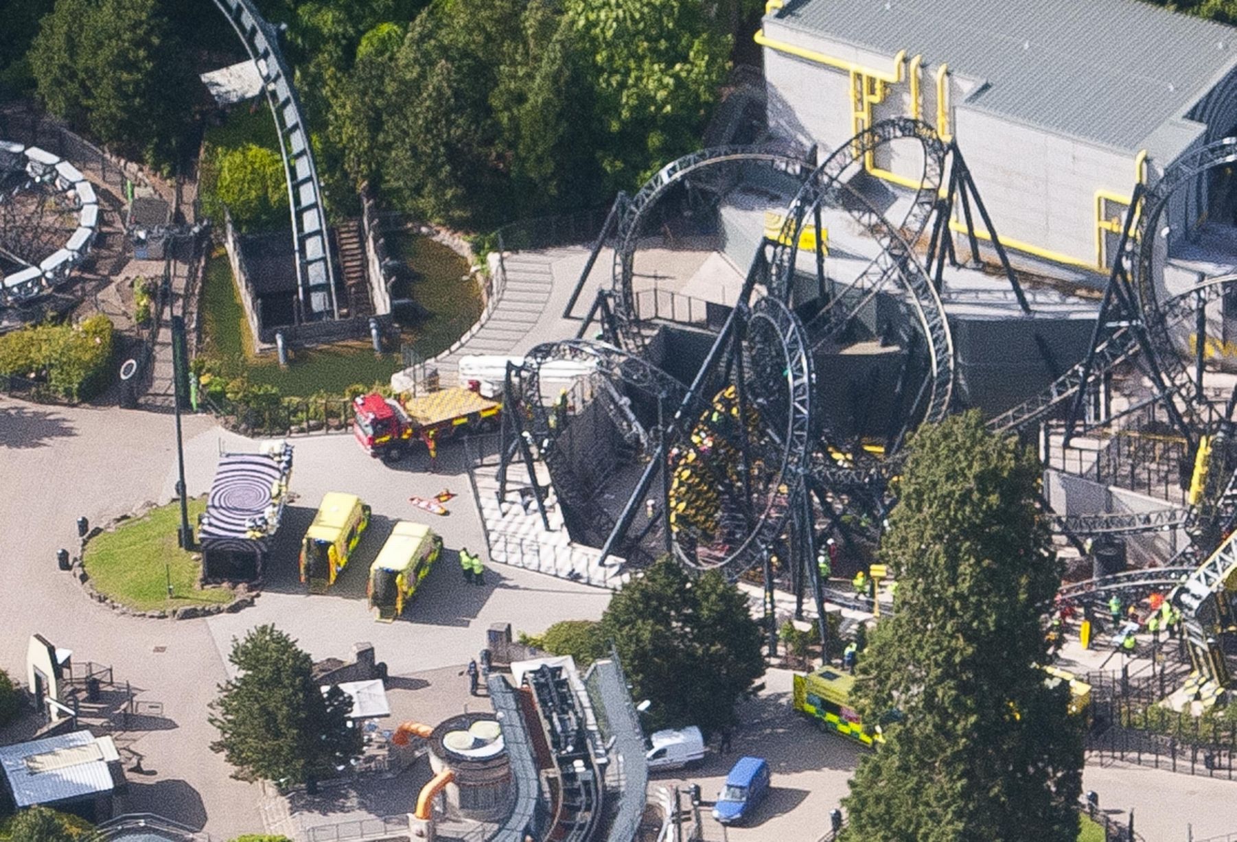 Research What Can Six Flags, Disney and Alton Towers Learn from Social